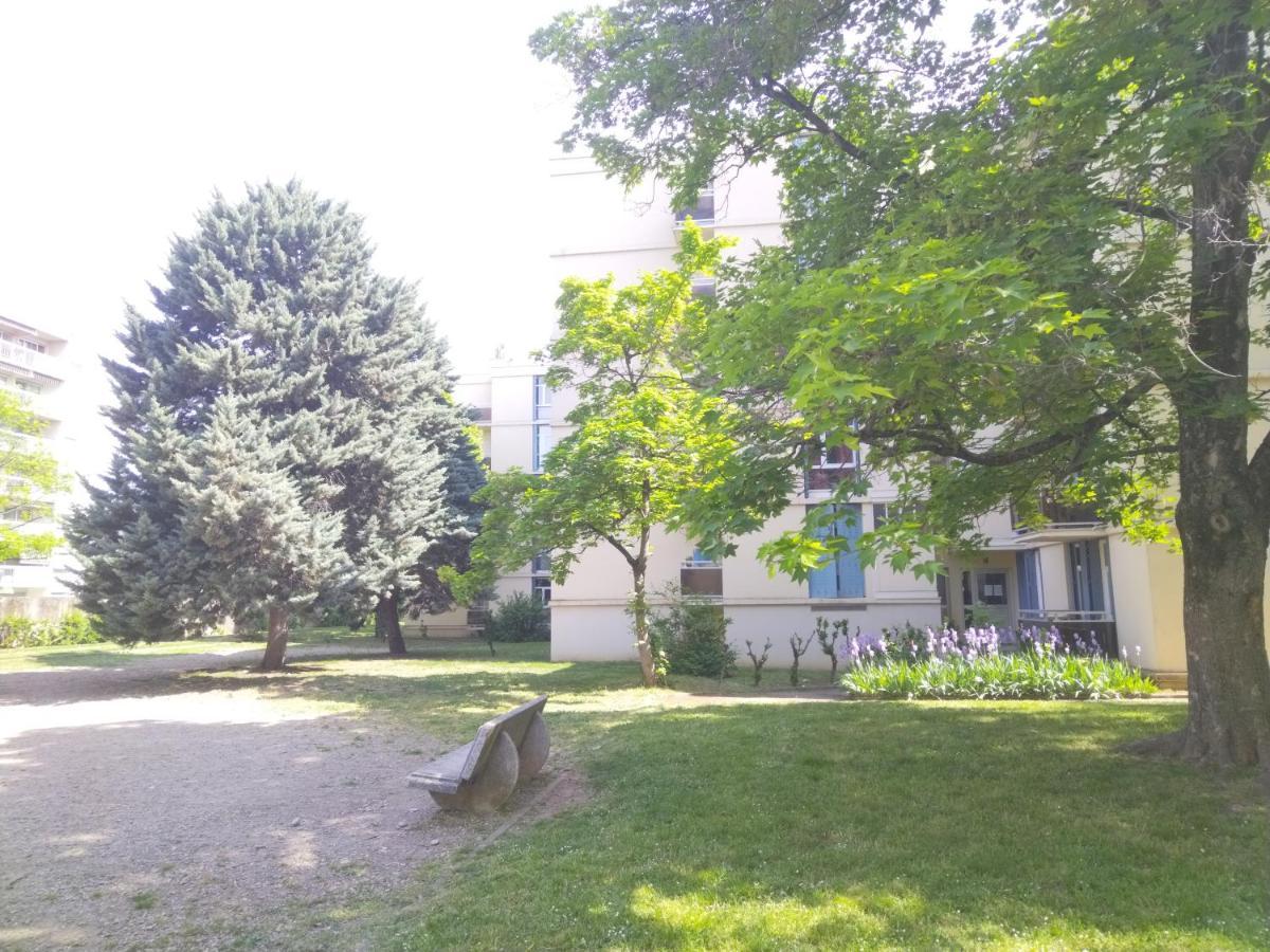 Residence Du Parc Des Tilleuls De Lyon 82 M2 Pkg Free Εξωτερικό φωτογραφία